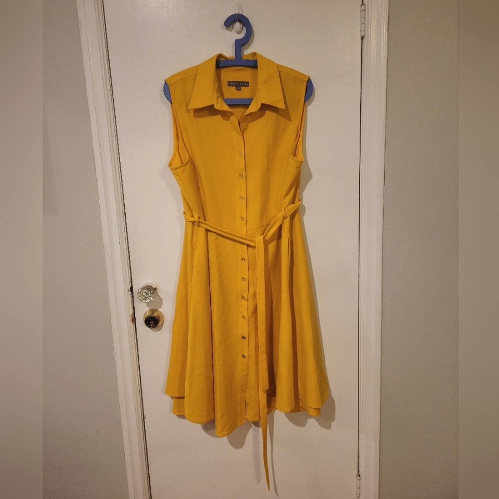 Yellow Sleeveless Polo Collar Midi Dress
